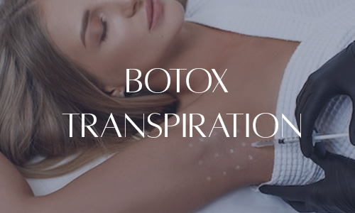 Illustration d'un traitement anti-transpiration avec injection de botox sous les aisselles, montrant une femme allongée recevant le soin d'un professionnel portant des gants.